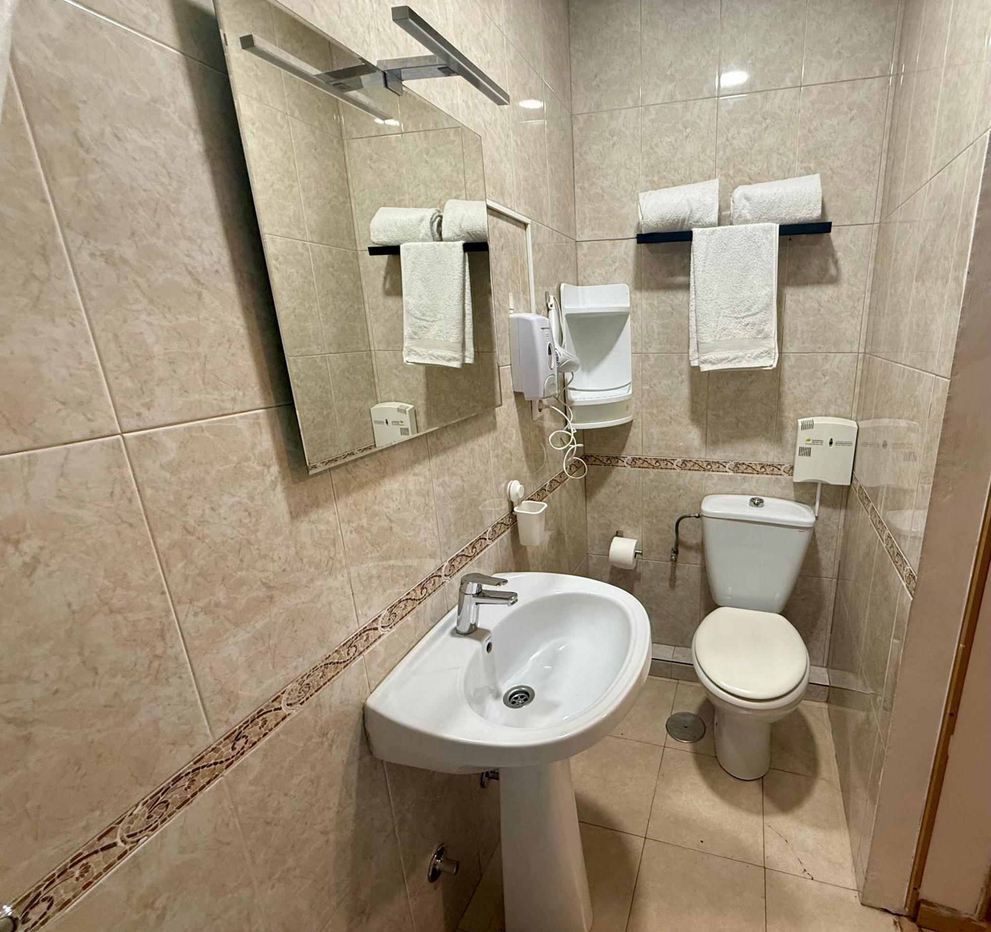 Ch Casillas Madrid Room photo